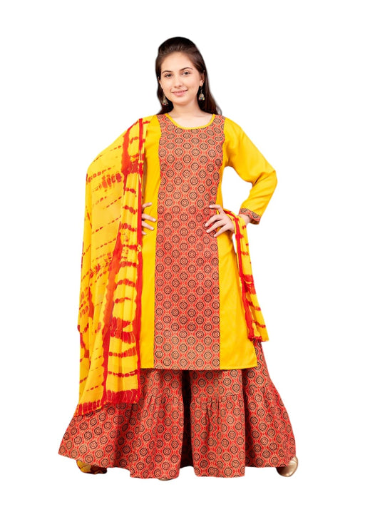 Aarika Girls Ethnic Wear Yellow Colour Damask Print Rayon Kurti-8-15 Years (Kurti-Tr-K-864)