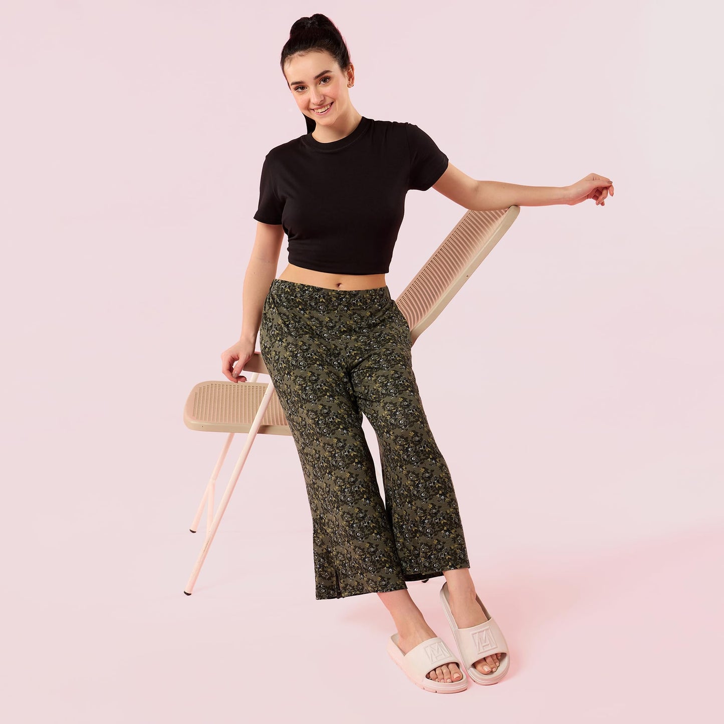 Enamor Womens Relaxed Pants (EA64_Olive Floral