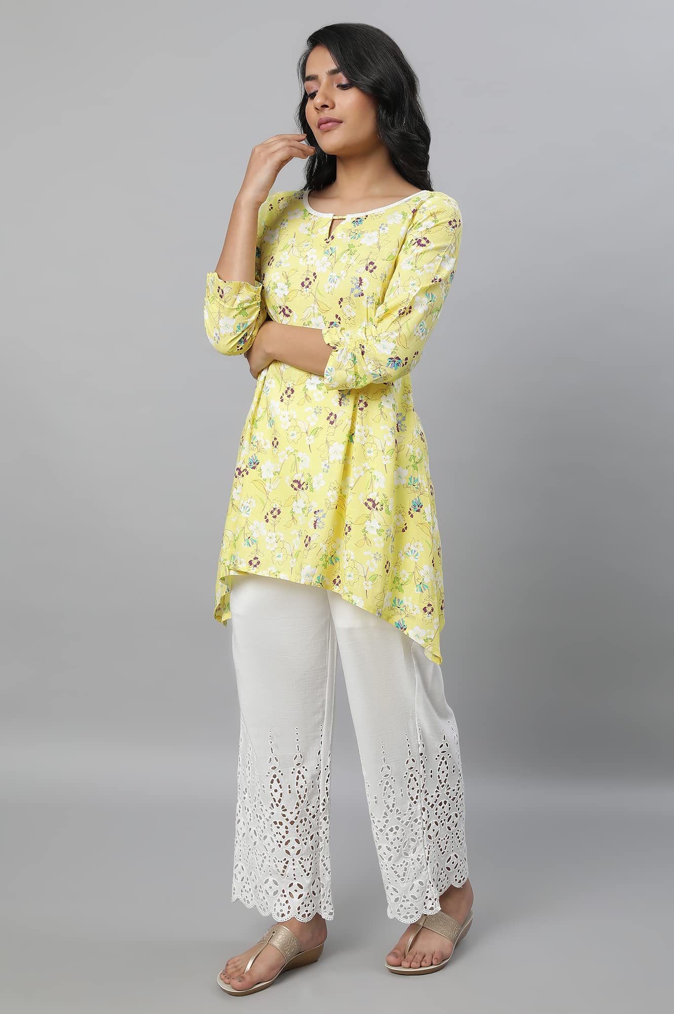 Aurelia Women's Viscose Kurti