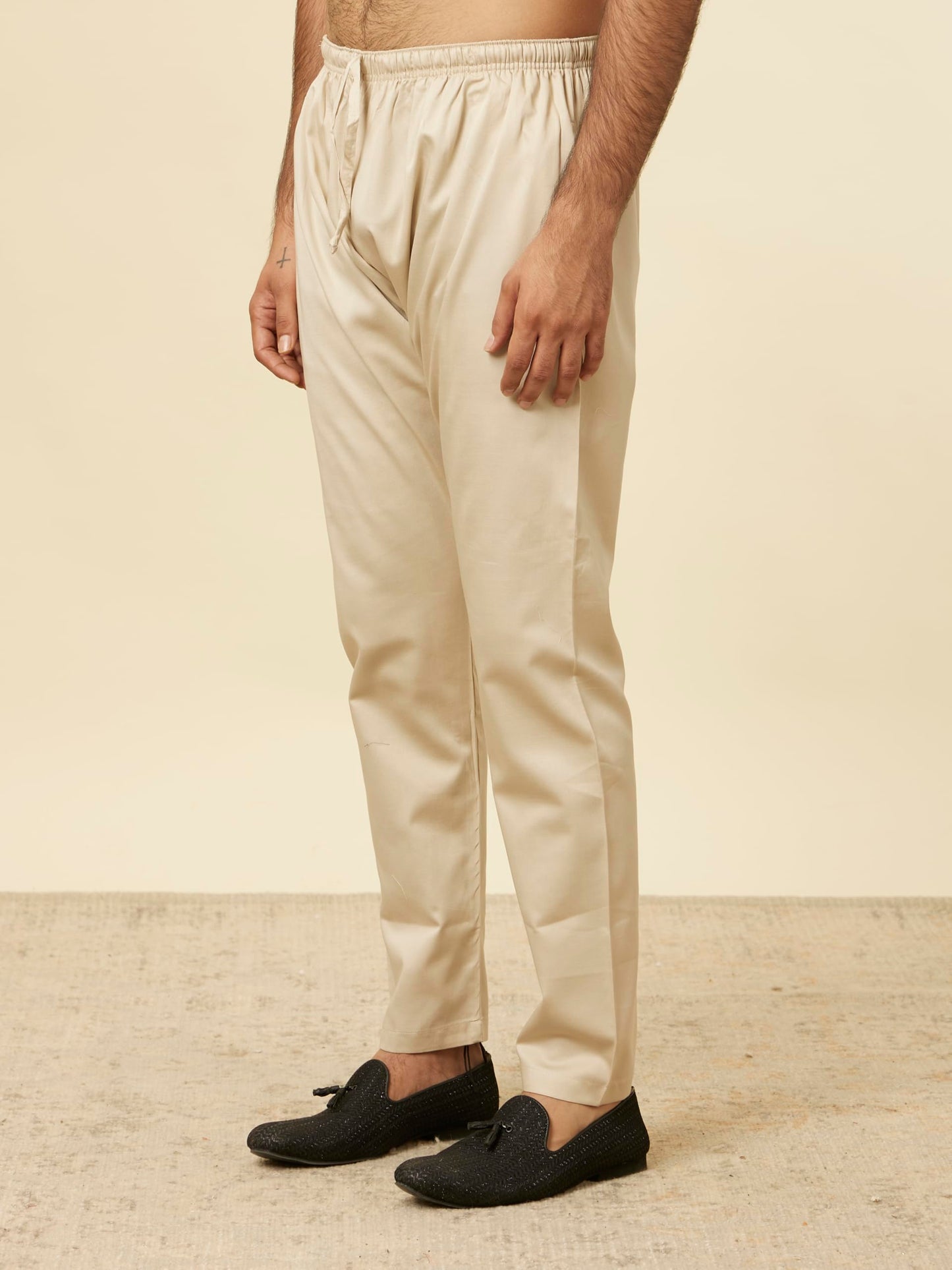 Manyavar Natural Cotton Plain Pyjama