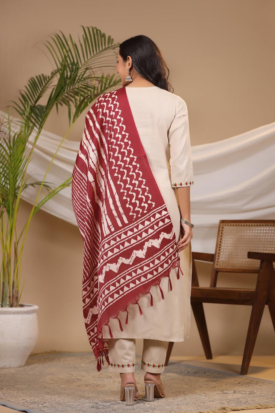 Gosriki WomenS Cotton Blend Straight Embroidered Kurta With Pant & Dupatta (Dd Beige-Gs_5Xl_Beige_Xxxxx-Large)