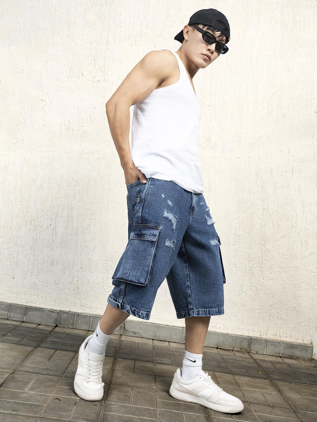 Hubberholme Men Cotton Relaxed Fit Mid-Rise Knee Length Shorts 12