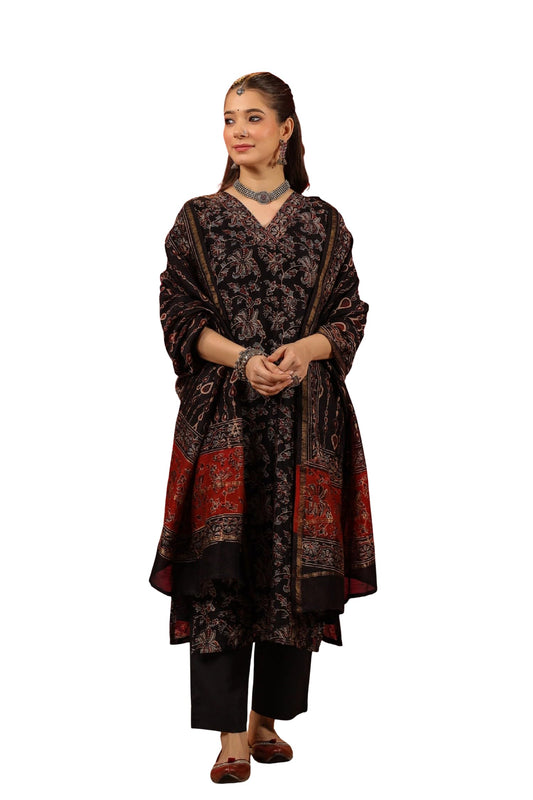 Kalaanj Women's Rayon Blend Kurta Set