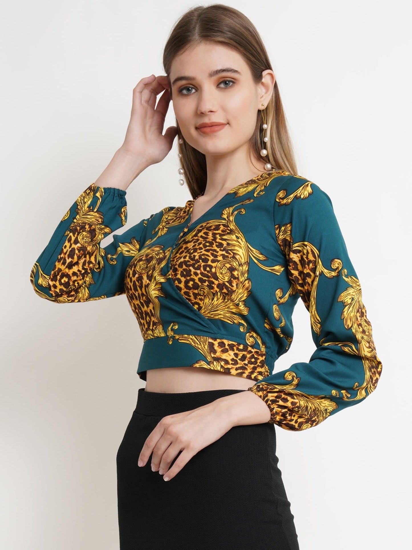 POPWINGS Casual Animal Print Full Sleeves Crop Top for Women || V-Neck Crop Top for Women || Crop Tops for Women Summer Crop Top