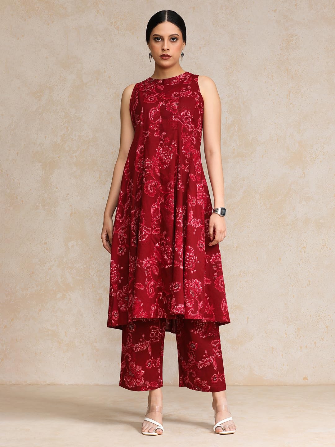 Varanga Floral Printed Halter Neck Anarkali Kurta With Trouser