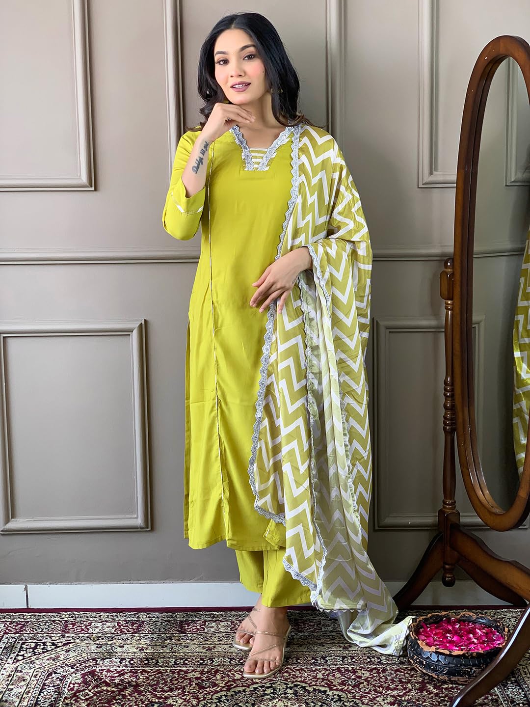 Naixa WomenS Lemon Yellow Viscose Embroidered Straight Kurta With Viscose Pant And Chiffon Printed Dupatta Sets (Nx-447-Lemon-X