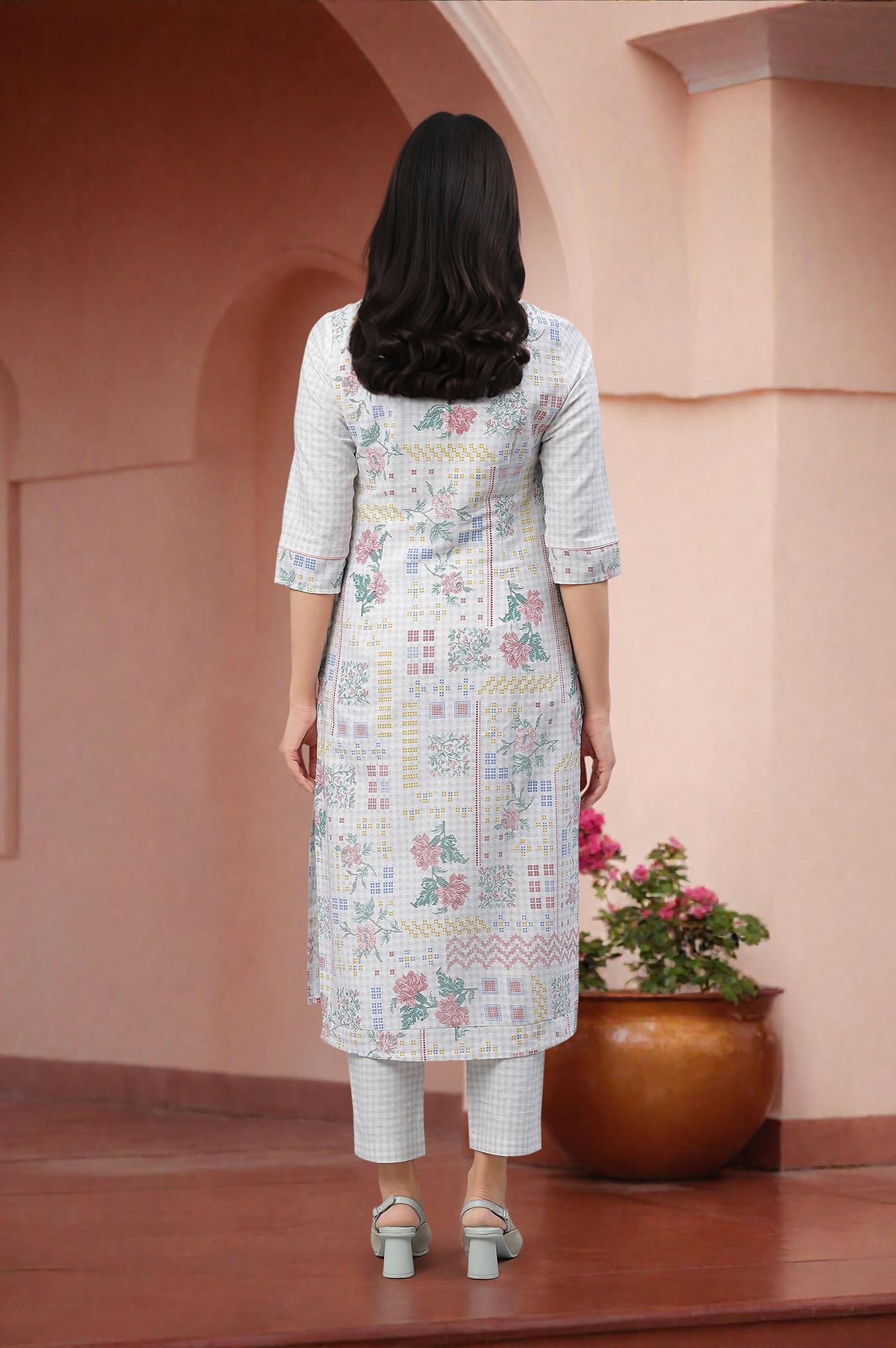Aurelia Floral Printed White Cotton Blend Womens Kurta and Trousers Set