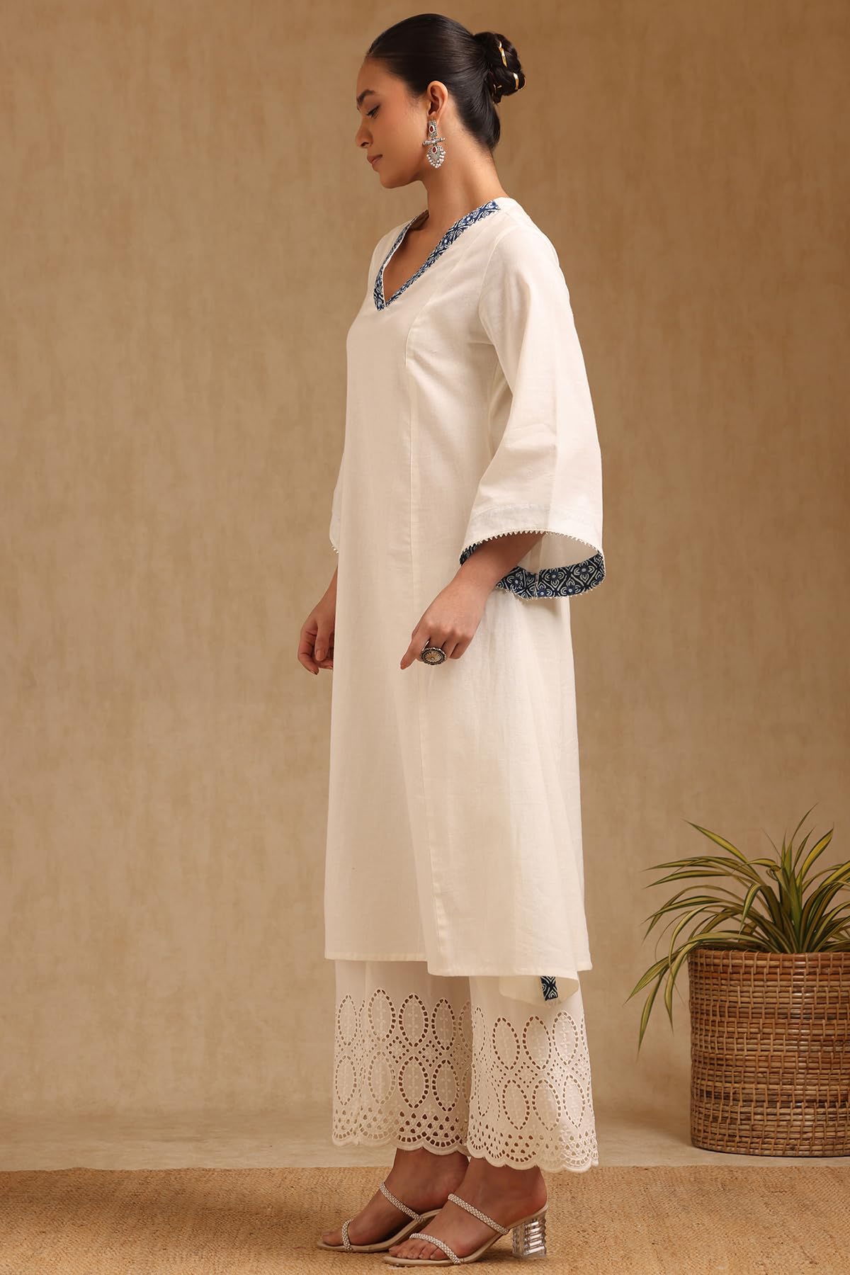 Soch WomenS Pure Cotton Solid Regular Kurta (Cws5Ku61399_Off White