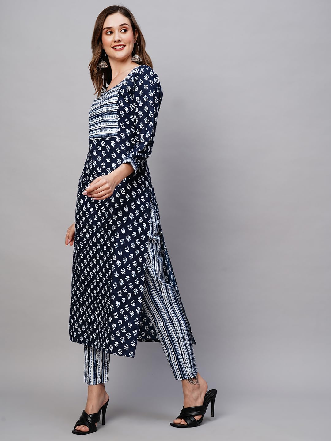 GoSriKi Women's Cotton Blend Straight Printed Kurta with Pant (Kuhoo Blue-KNW-GS)