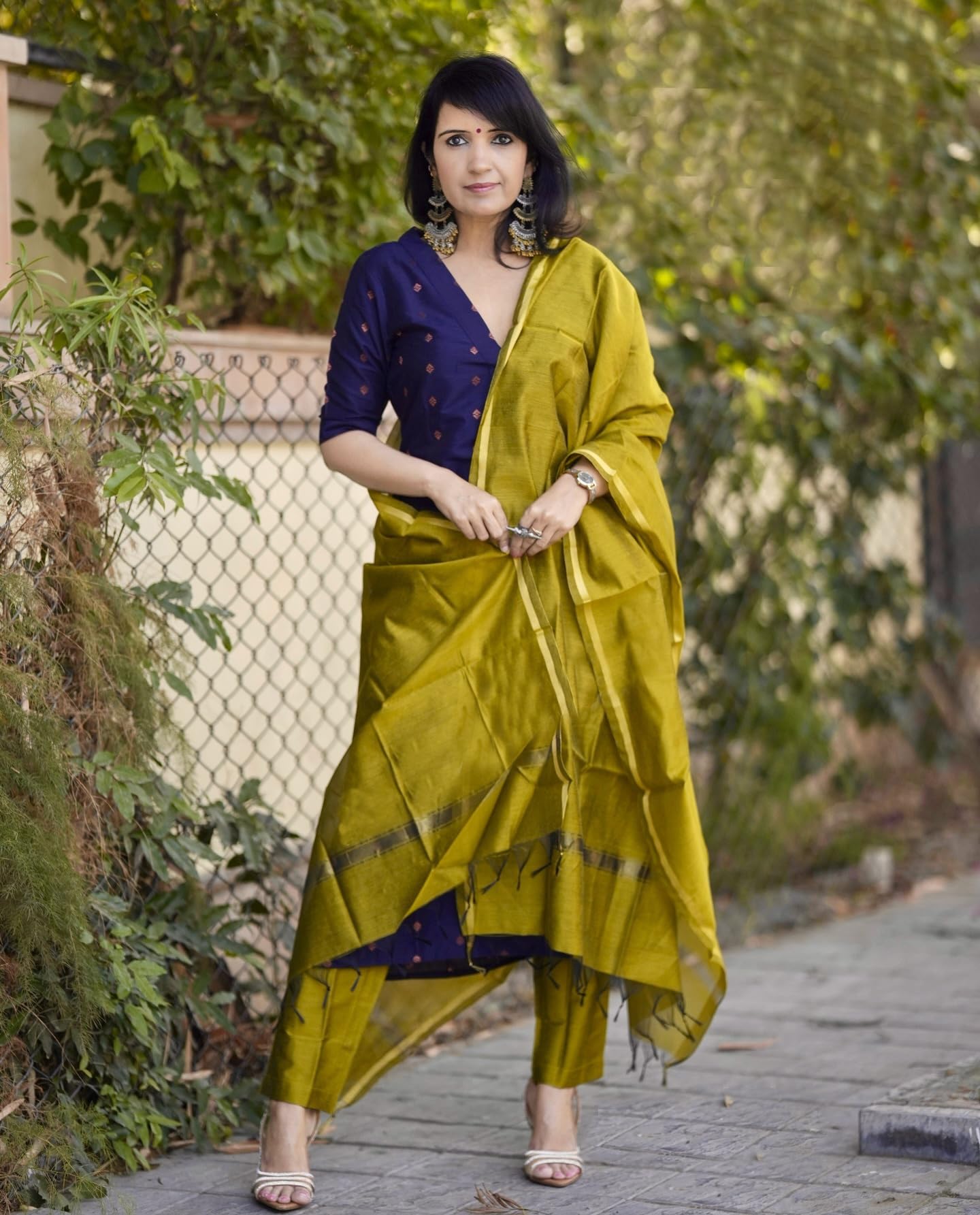 Gosriki WomenS Rayon Viscose Printed Straight Kurta With Pant & Dupatta (Sdf Blue-Gs_L_Blue_Large)