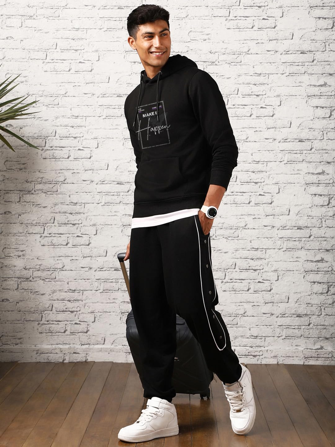 Nobero MenS Cotton Blend Neck Hooded Regular Fit Sweatshirt (1M-Twho-C0680_Black (X_Large)