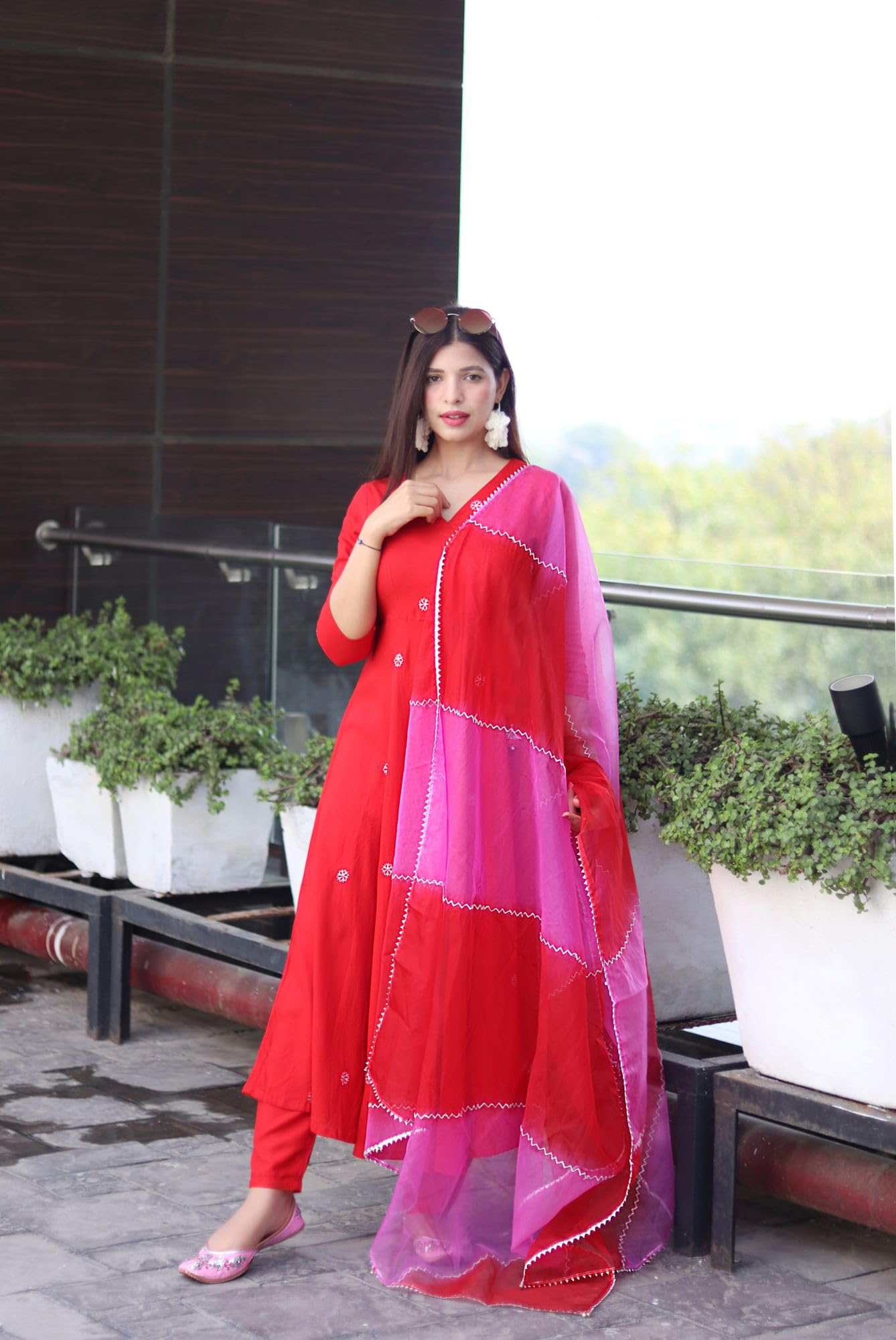 Gosriki WomenS Cotton Blend Anarkali Embroidered Kurta With Pant & Dupatta (Gsk-Red-Gs_M_Red_Medium)