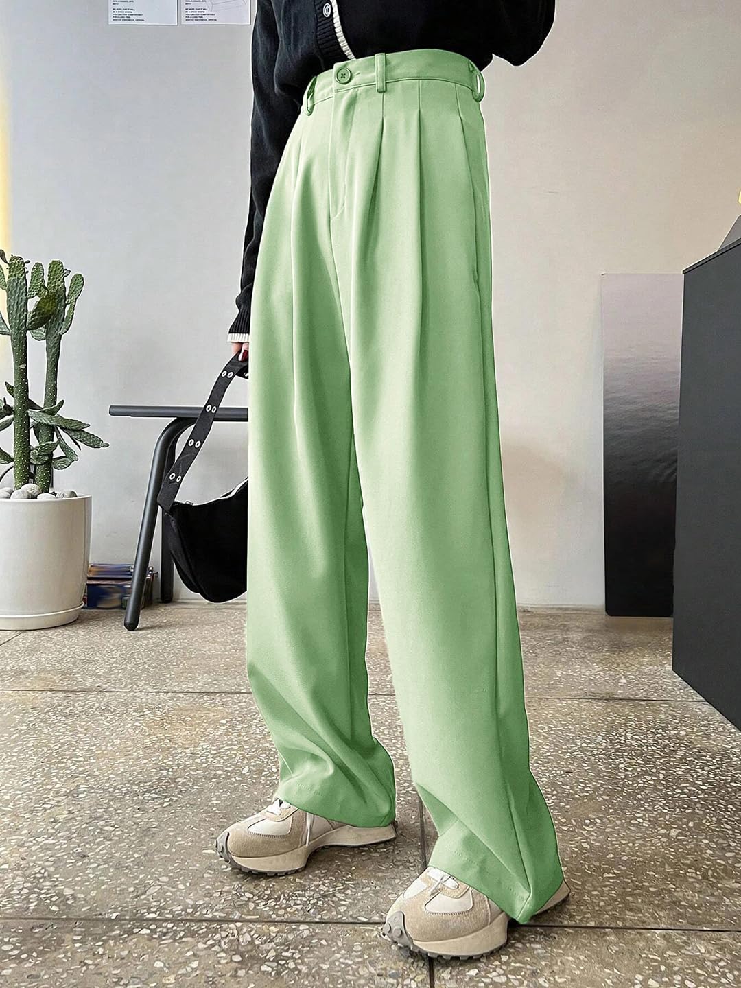 Kotty Regular Fit Women Solid Trousers Tea Green