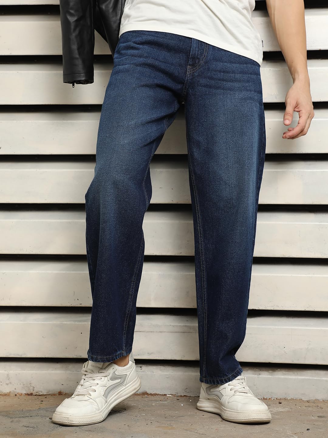 High Star Men Relaxed Fit Clean Look Light Fade Cotton Jeans