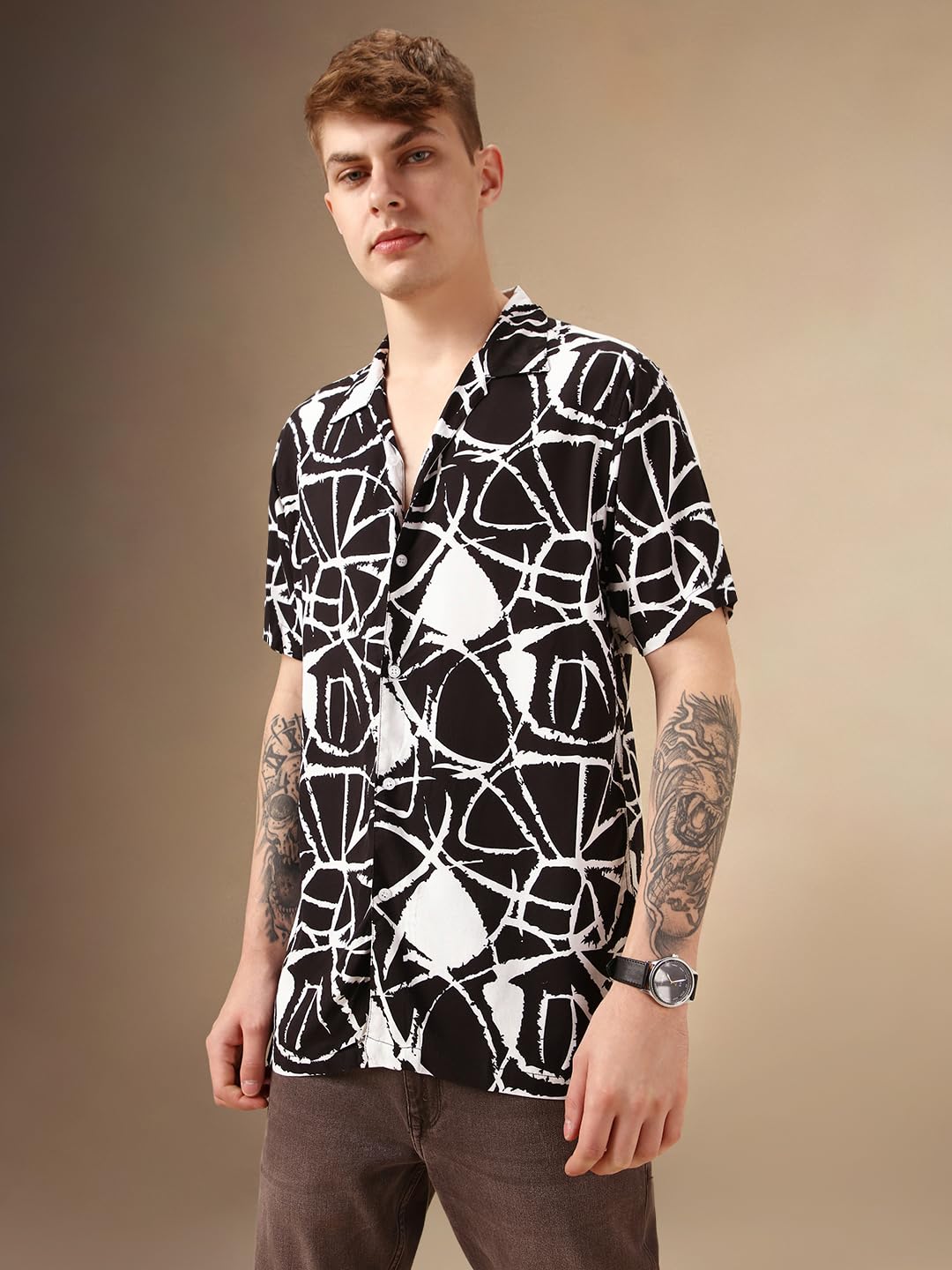 Dennis Lingo Men Black Rayon Half Sleeve Cuban Collar Printed Shirts_Dlmshsp24003