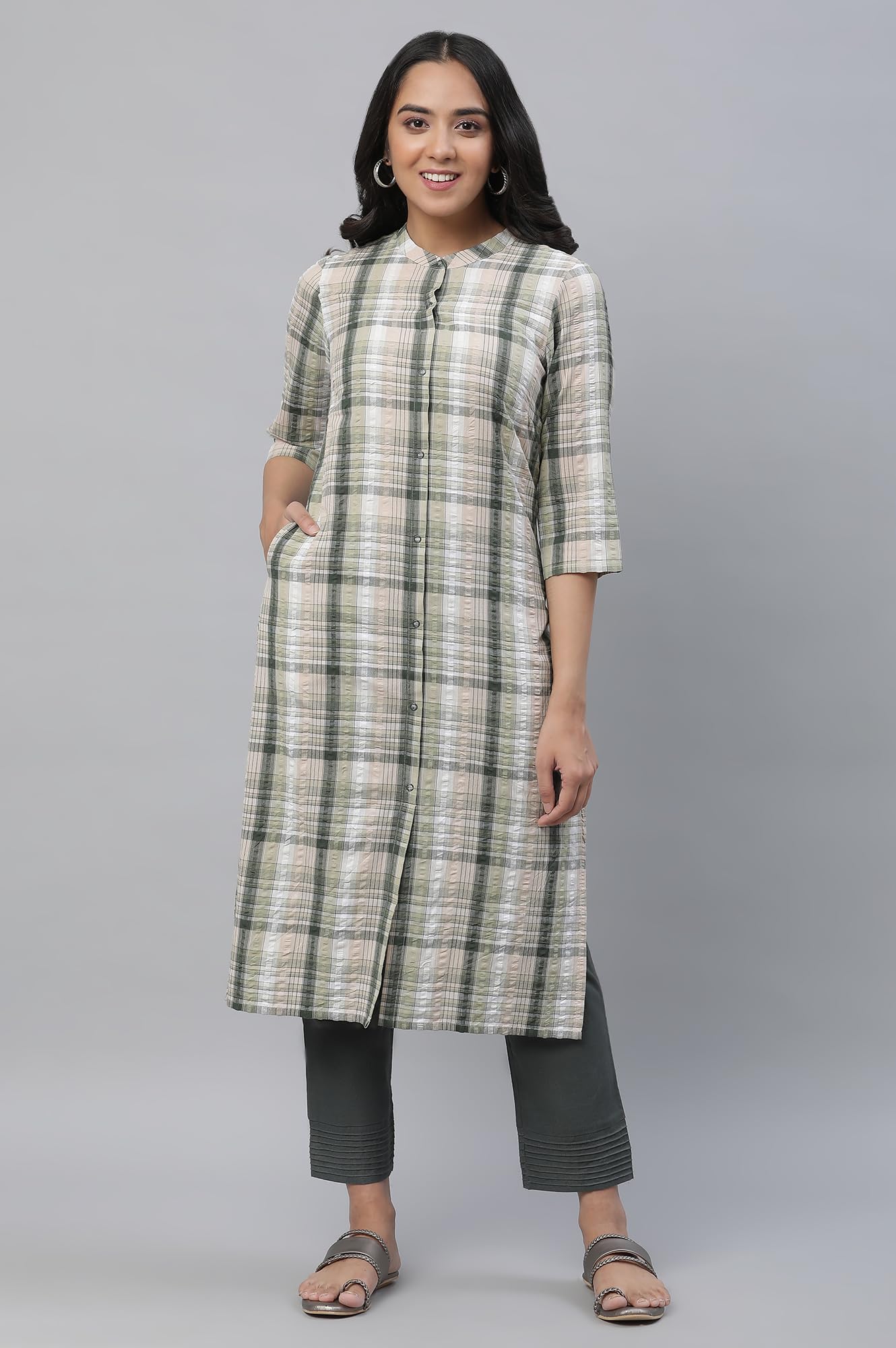 Aurelia Green Checked Cotton Regular Kurta for Women
