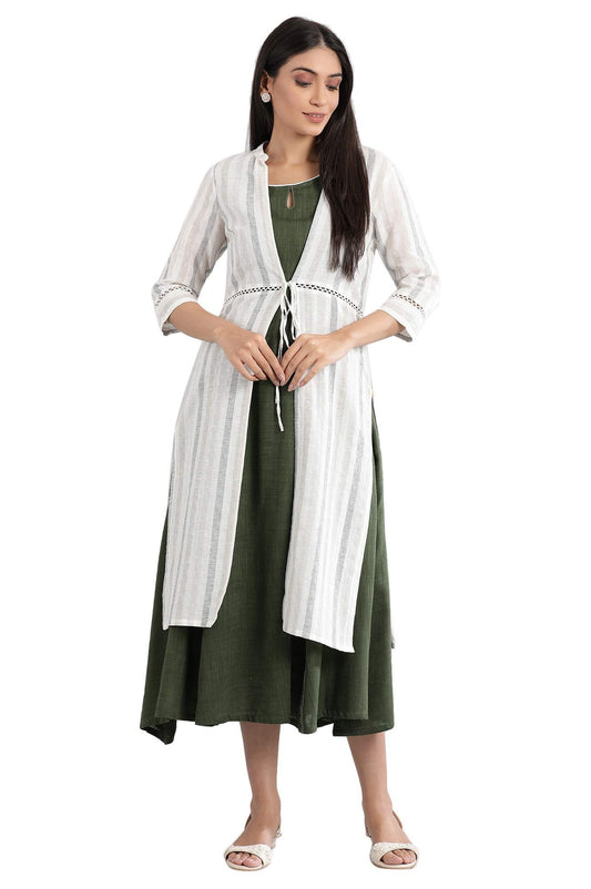 Aurelia Women's Cotton Blend Regular Fit Solid Regular Kurta & Gillet