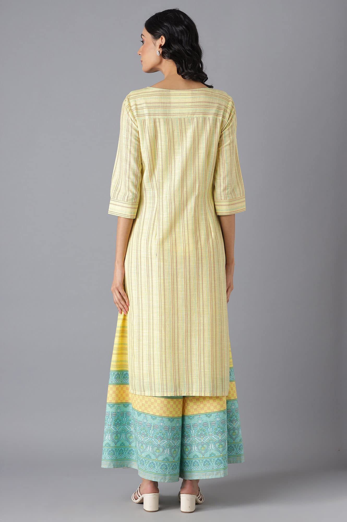 Aurelia Women's Cotton Straight Fit Straight Popcorn Geometric Round Neck Kurta