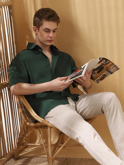 Dennis Lingo Men Relaxed Fit Green Half Sleeves Cotton Casual Shirt