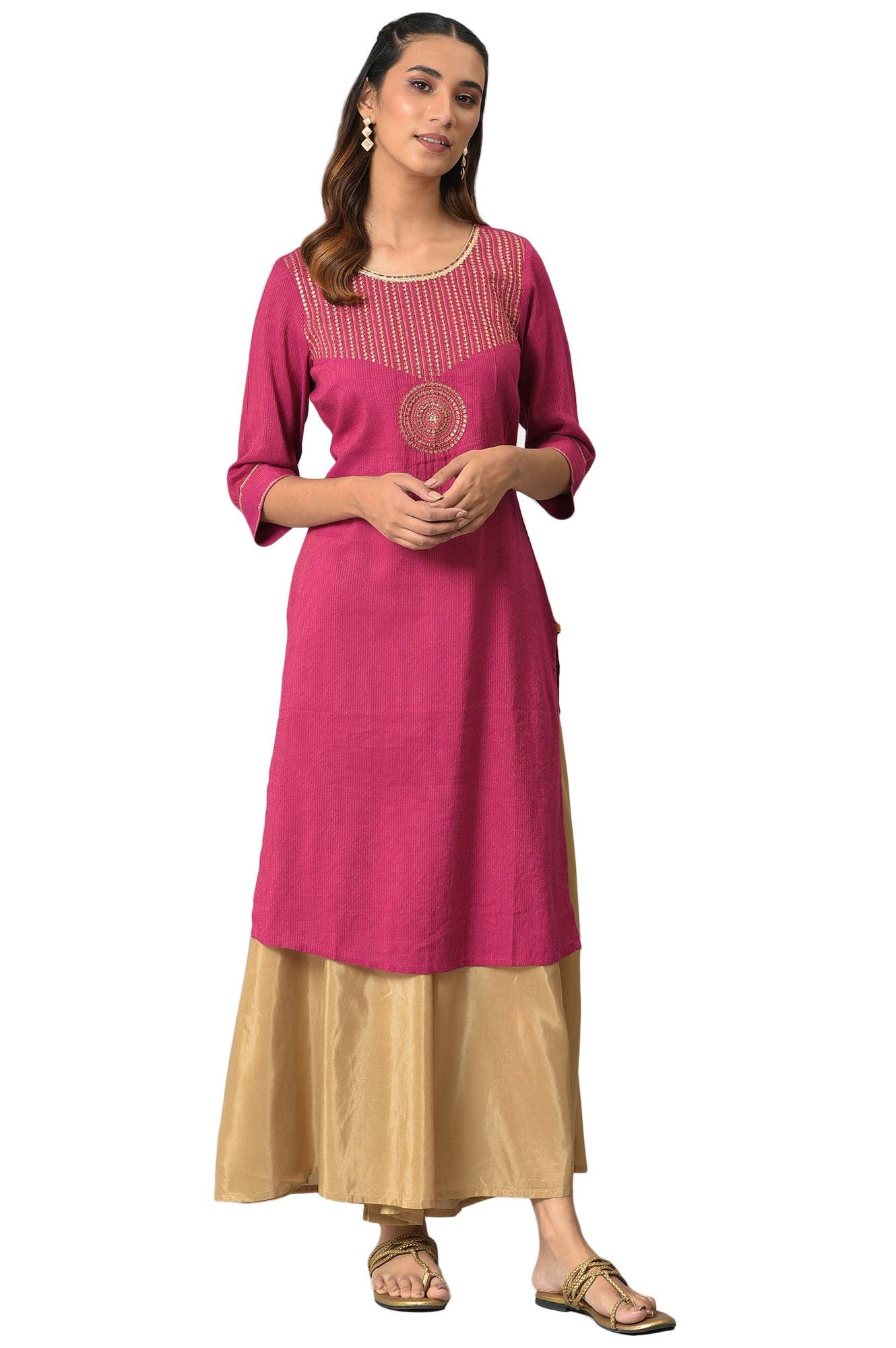 Aurelia Women Magenta Viscose Blend Geometric Yarn Dyed Straight Kurta