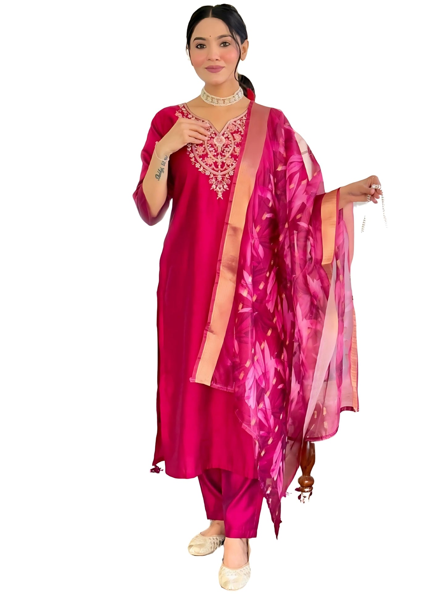 Naixa WomenS Maroon Chanderi Embroidered Straight Kurta With Chanderi Pant And Jacquard Printed Dupatta Sets (Nx-Or-K97-Maroon-