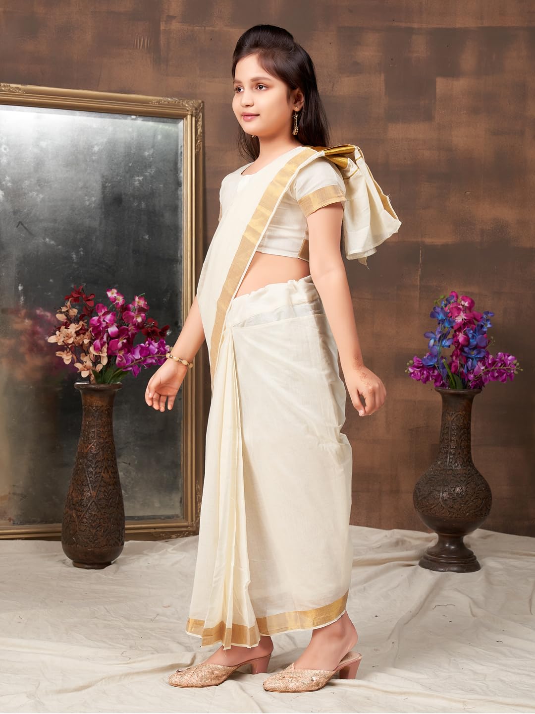 Aarika Girls Ethnic Wear Cream Colour Onam Cotton Blend Saree (3-9 Years)
