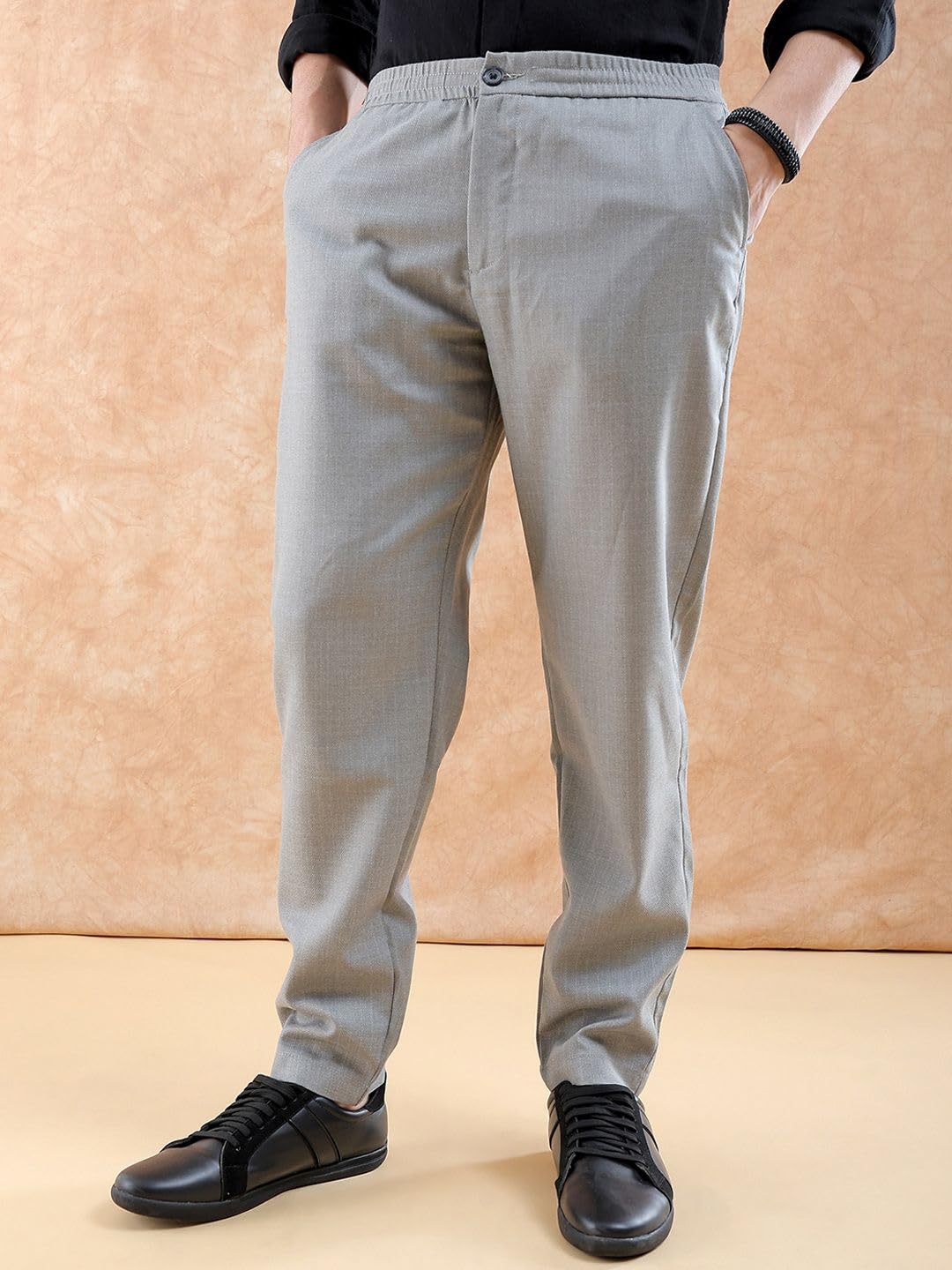 The Indian Garage Co Men Relaxed Cropped Solid Mid-Rise Stretchable Trousers Steel Grey