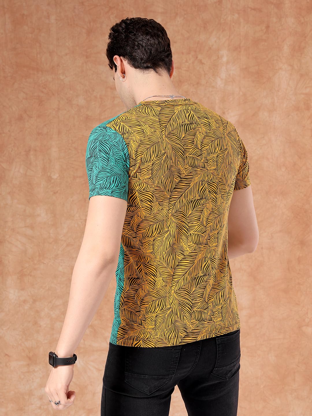 The Indian Garage Co Men Slim Fit Printed Round Neck Tshirt Yellow