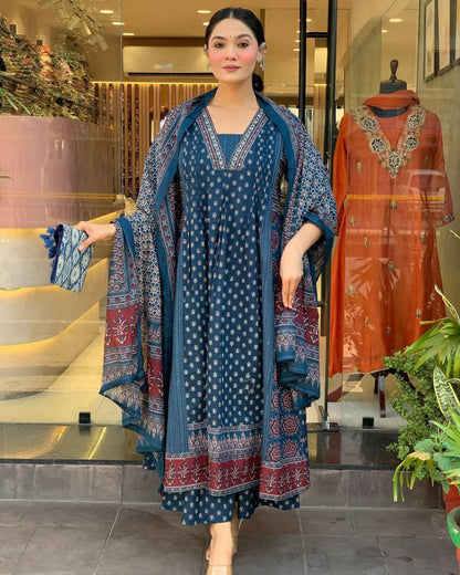 Toochki Women Printed Anarkali Kurta and Pant Set with Dupatta Teal Blue