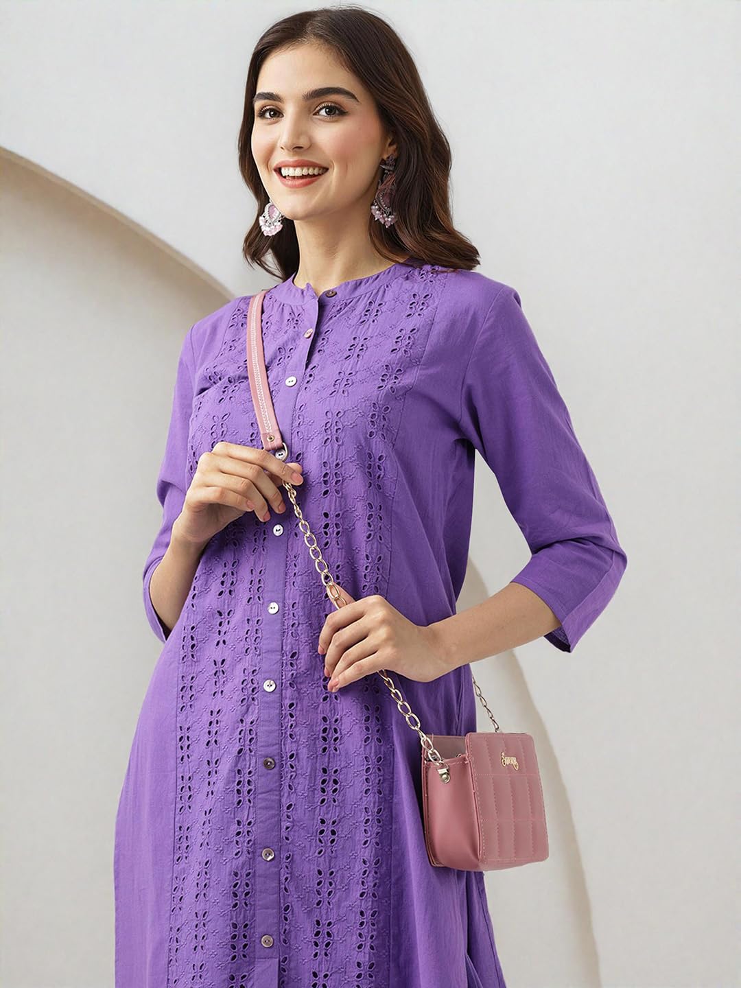 Ishin Schiffli Straight Kurta With Pants