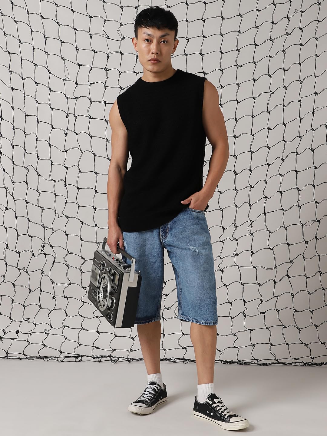 Hubberholme Men Acrylic Knitted Oversized Fit Round Neck Sleeveless Sweaters 9 Black