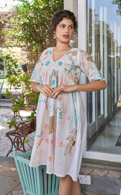Kesudi WomenS Pure Cotton Heavy Embroidery White Tunic