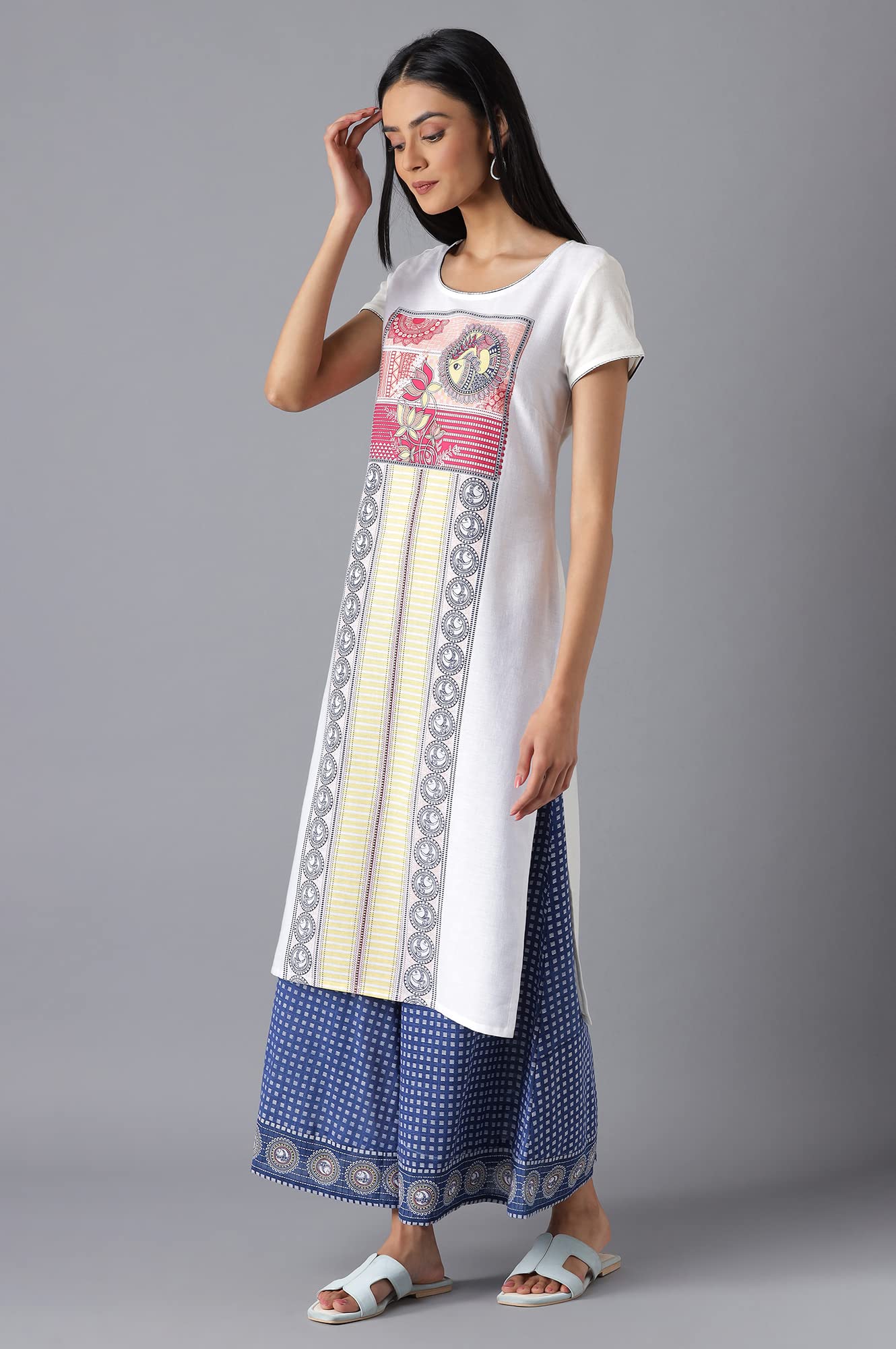 Aurelia Women's Viscose Animal Print Regular Kurta