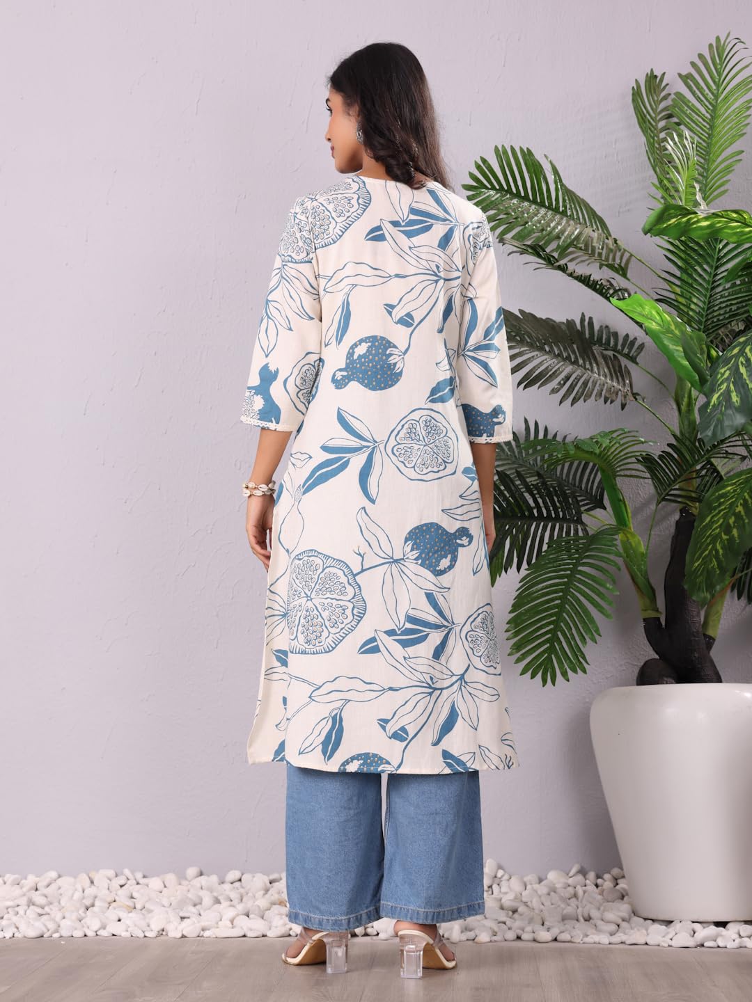 Varanga Women Bold Tropical Printed Cotton Flex Kurta  A Stylish And Comfortable Choice For Everyday Wear Off White