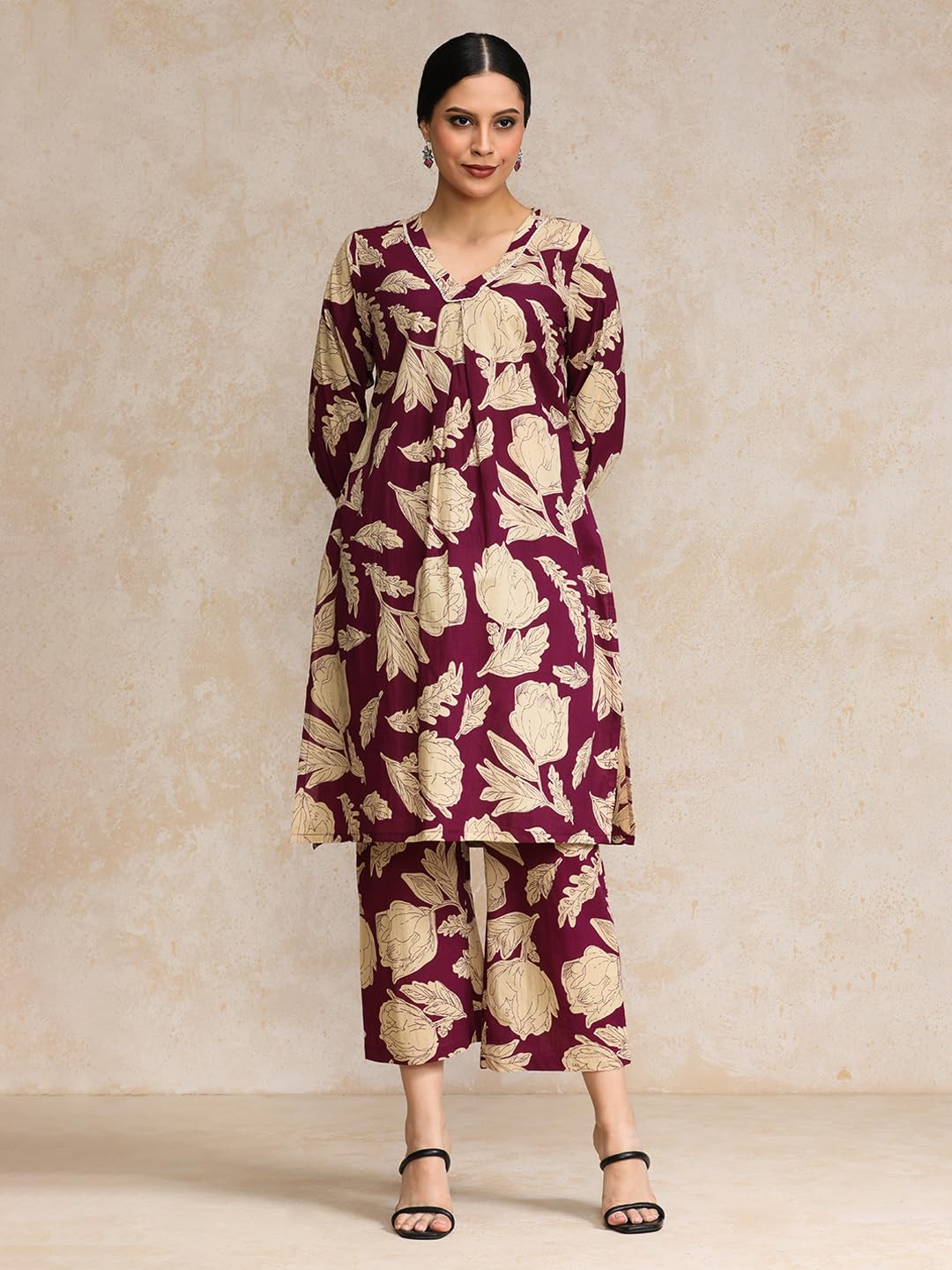Varanga Floral Printed Puff Sleeve Kurta With Trouser