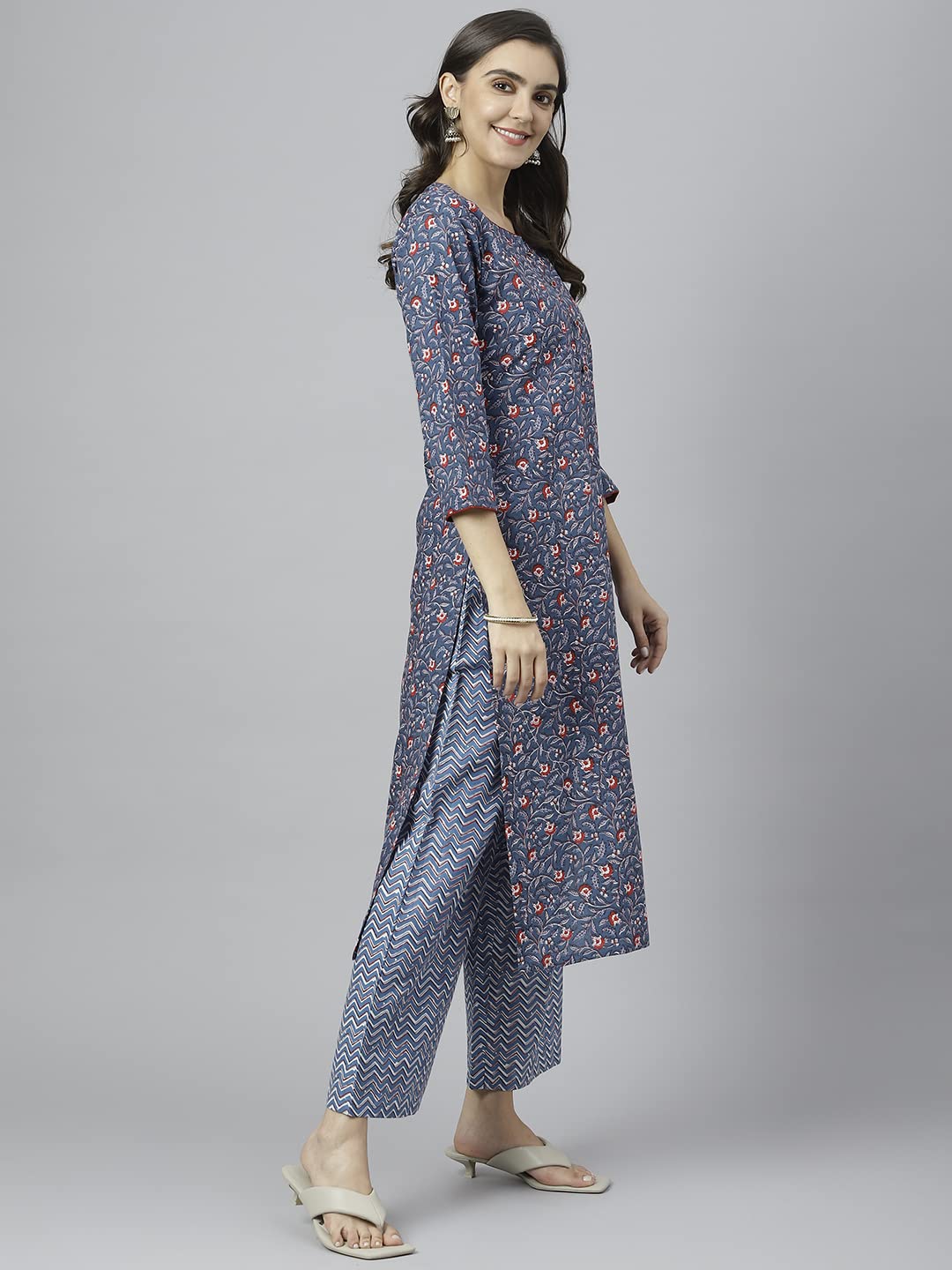 ANNI DESIGNER Women's Cotton Blend Straight Printed Kurta with Palazzo (QWERTY)