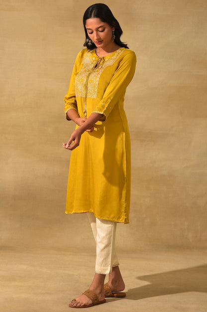 W for Woman Women's Viscose Embroidered Regular Kurtas