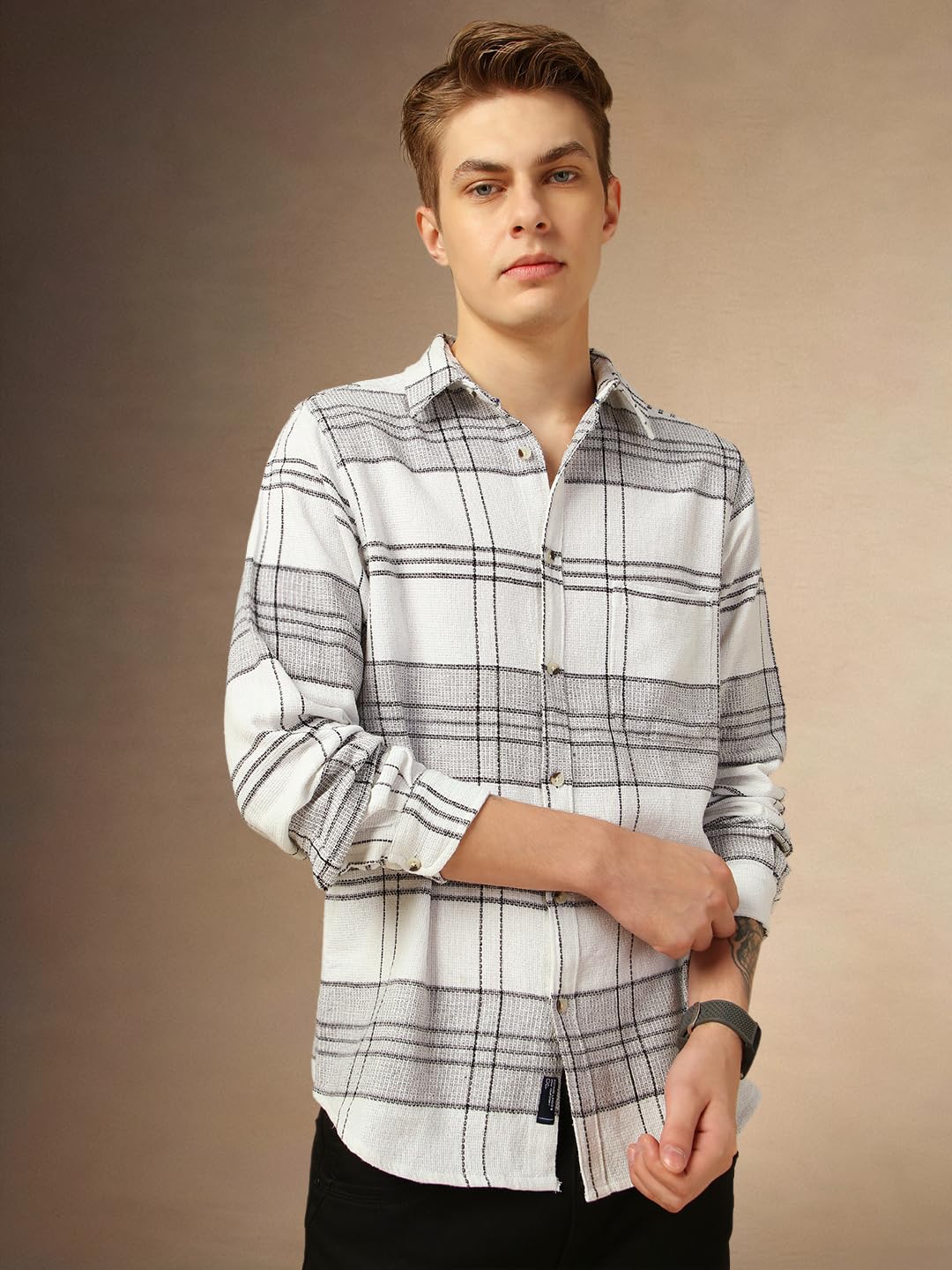 Dennis Lingo Men Relaxed Fit Cotton Full Sleeves Checks Casual Shirts Off White