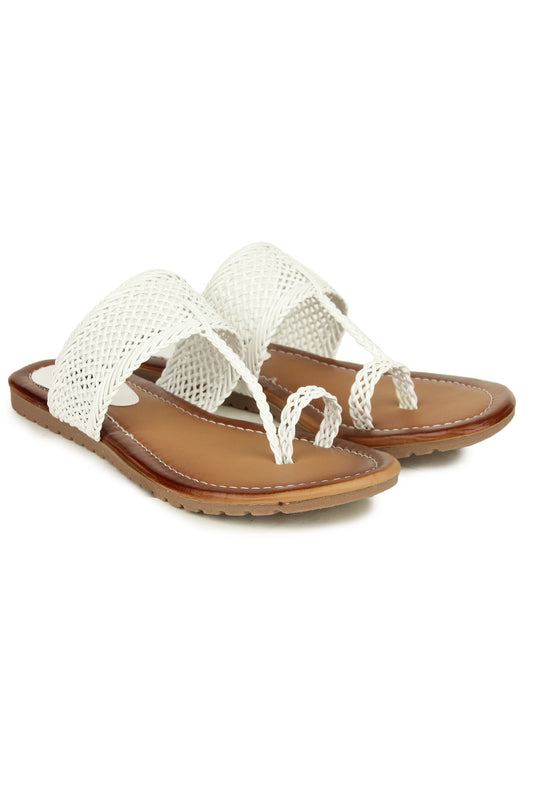 Shoetopia WomenS Wedge Heel Kolhapuris, White