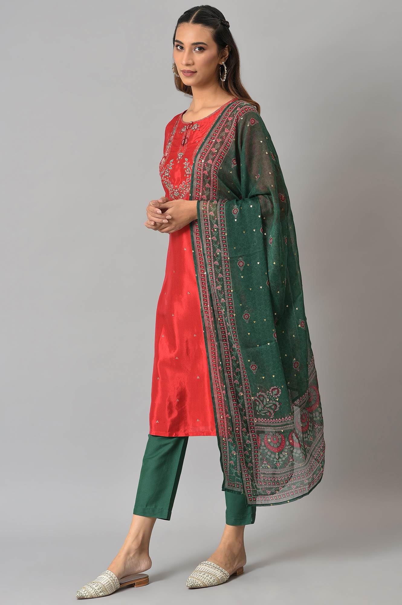 W for Woman Women's Viscose Leaf Regular Kurta