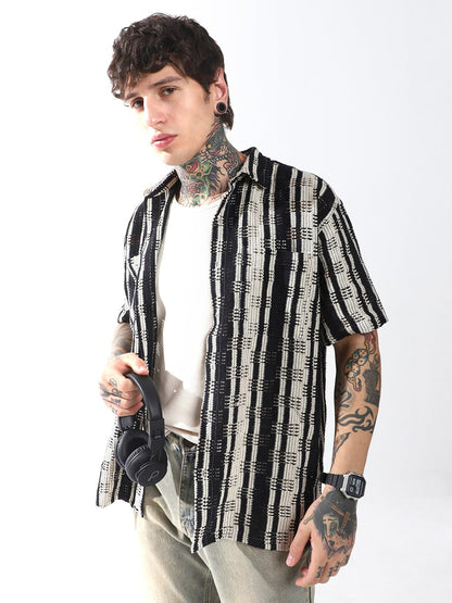 Hubberholme Men Striped Oversized Spread Collar Half Sleeve Casual Shirt Multicolour