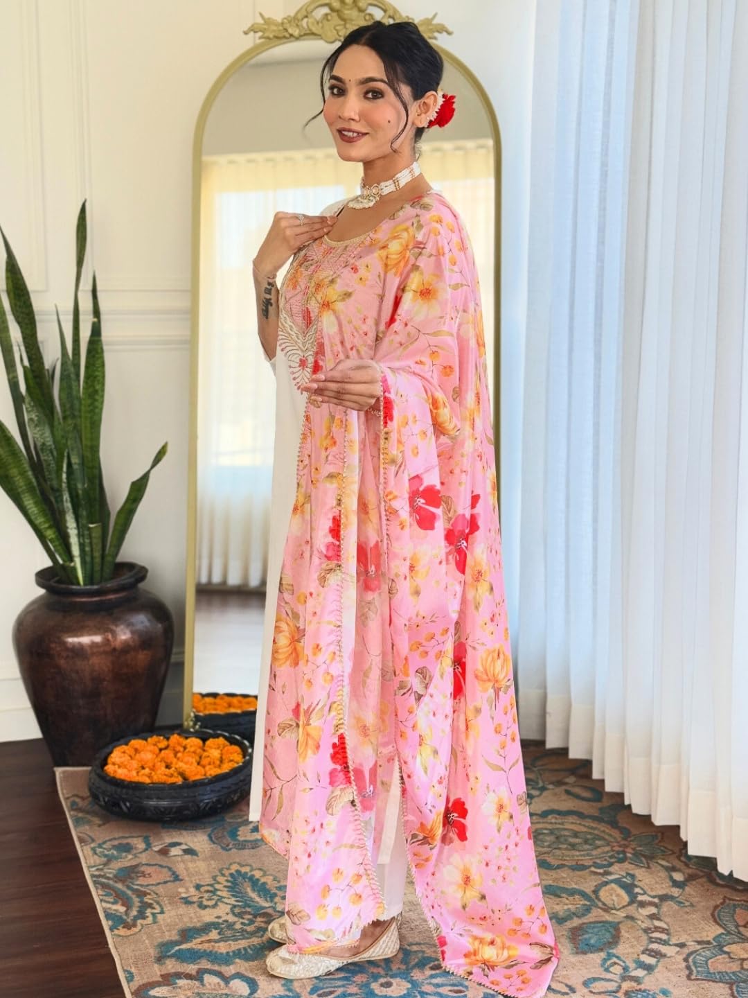 Naixa WomenS Off White Rayon With Inner Embroidered Straight Kurta With Rayon Pant And Silk Chiffon Laced Dupatta Sets (Nx-626-