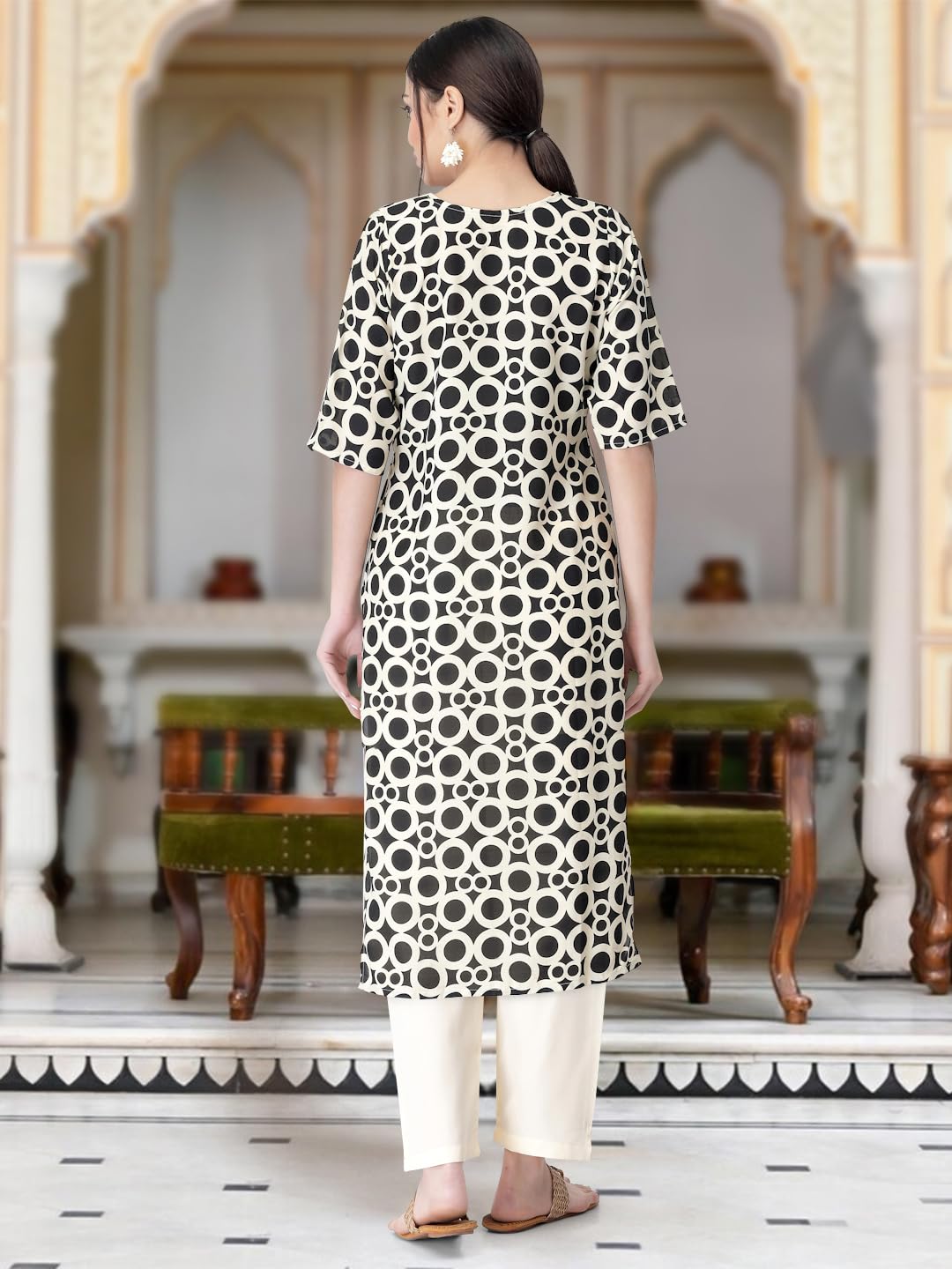Tee Projekt Versatile Crepe Kurti & Pant Set For Women Printed Kurta Set