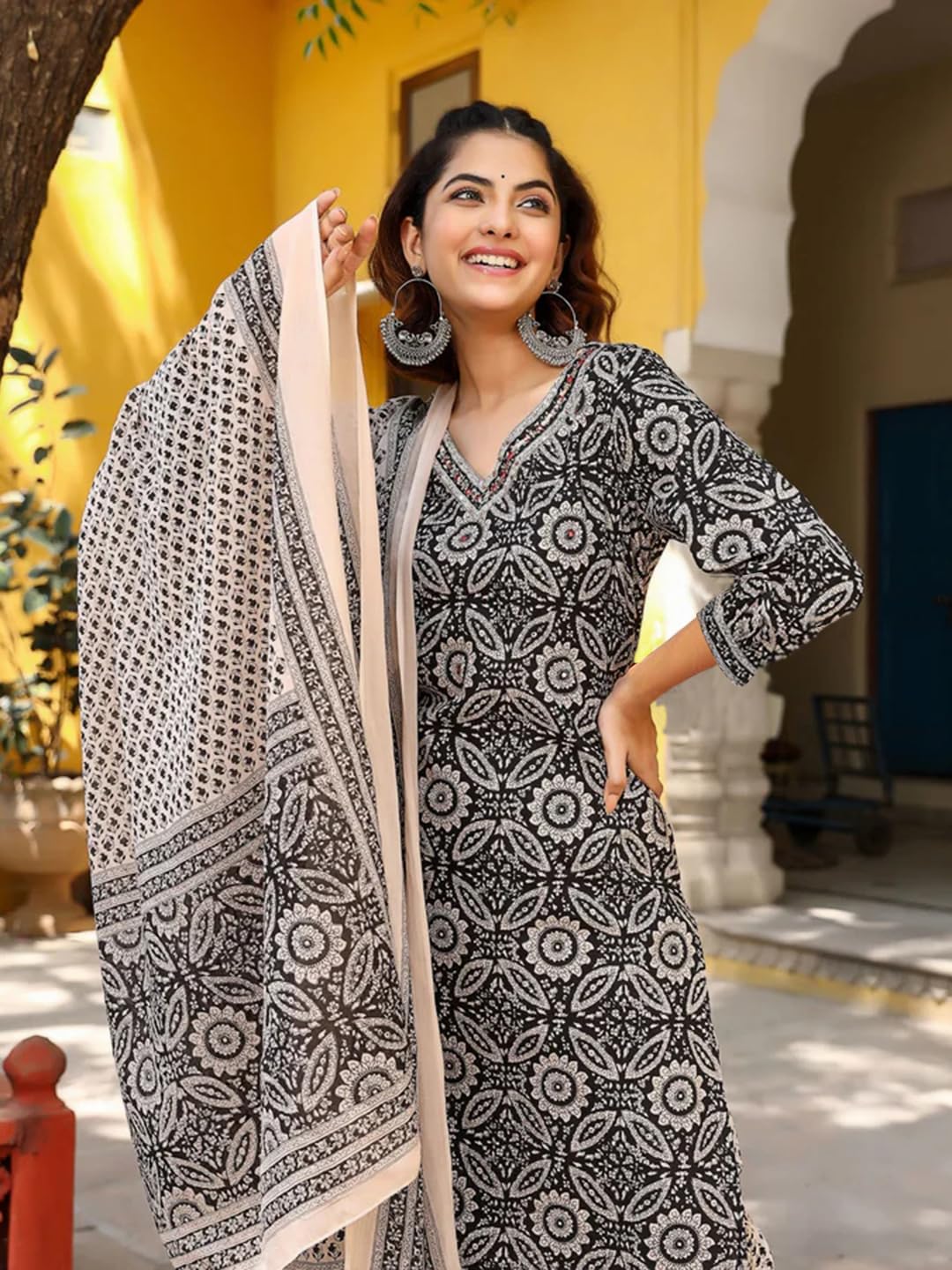 Tee Projekt WomenS Cotton Blend V Neck Kurta Pant With Dupatta Set Ll Casual Wear Women Grey