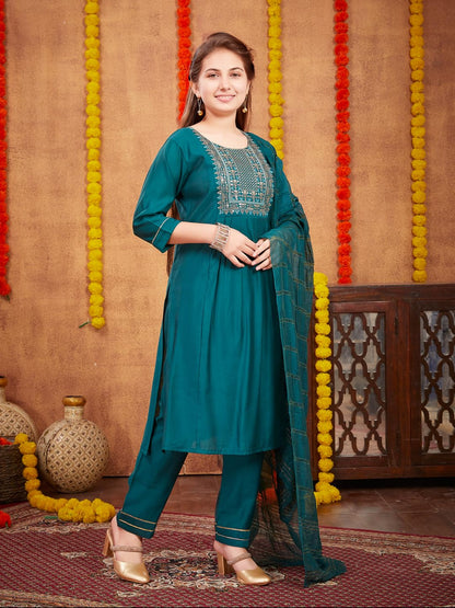 Aarika Girls Ethnic Wear Dark Green Colour Sequin Thread Embroidery With Gota Work Silk Kurti Pant Set (8-16 Years)