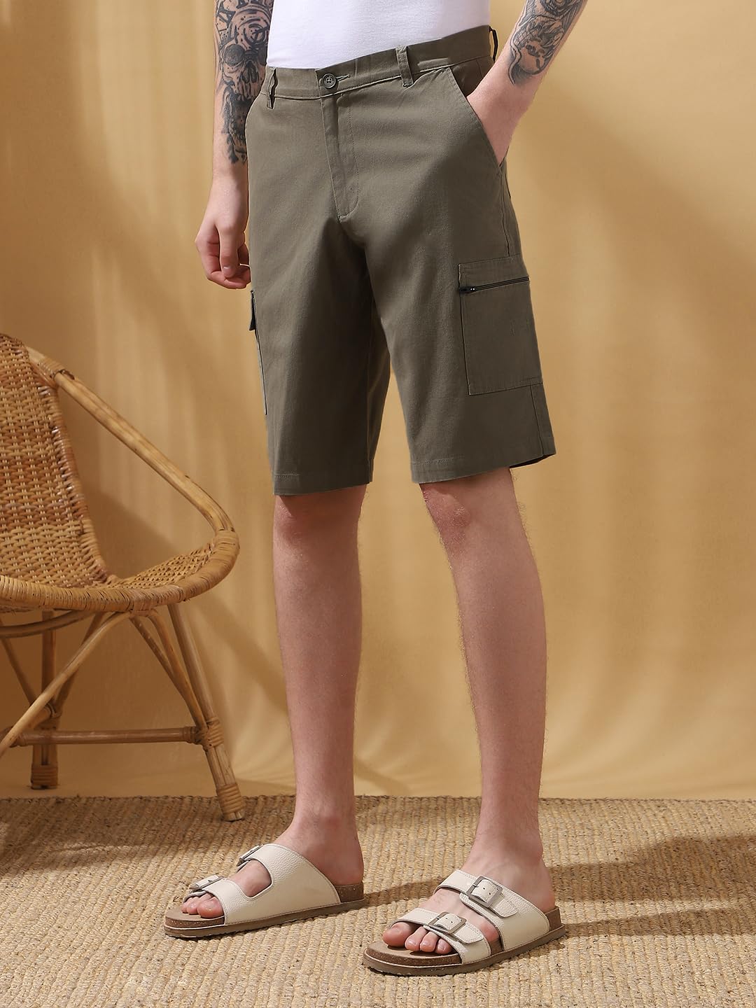 Dennis Lingo Men Knee Length Mid Rise Cargo Shorts Green