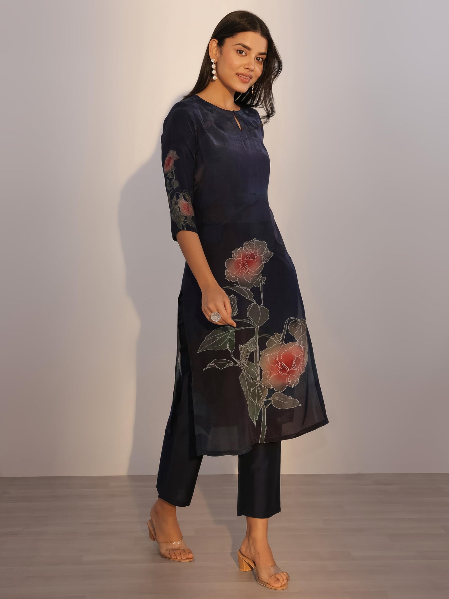 Libas WomenS Silk Blend Kurta Set (400292