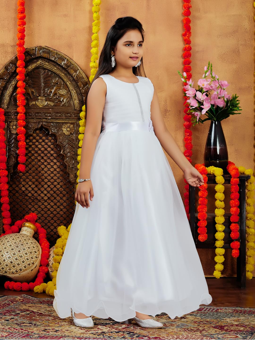 Aarika Girls White Colour Solid Net Gown (3-9 Years)