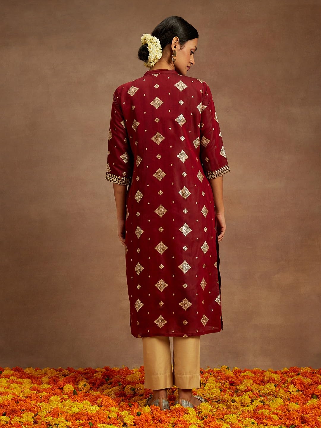 Libas WomenS Chanderi Woven Design Straight Kurtas (26526_Maroon