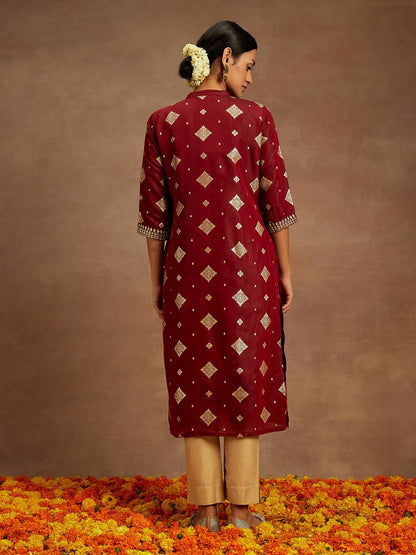Libas WomenS Chanderi Woven Design Straight Kurtas (26526_Maroon
